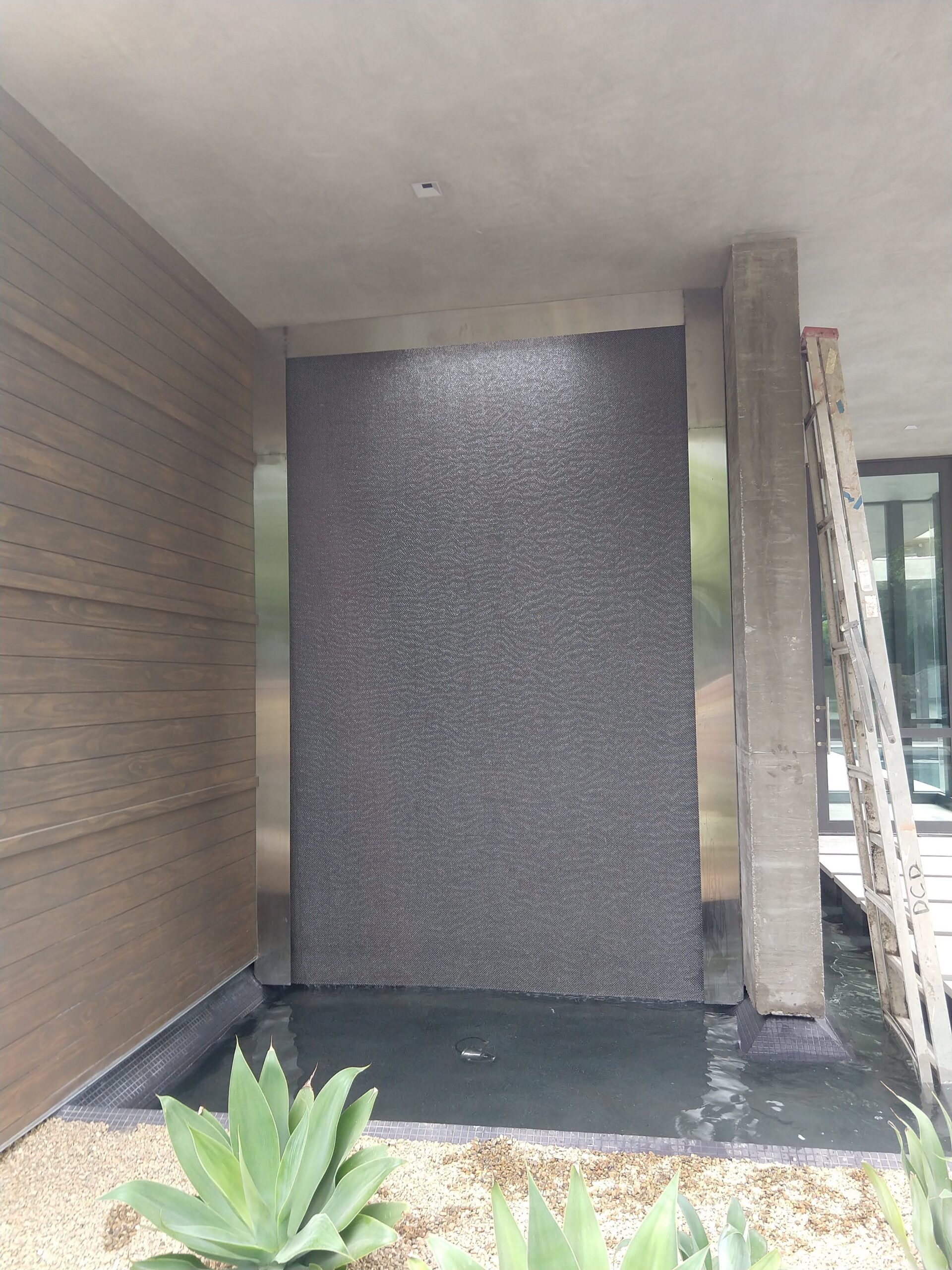 14 ft Tall, 8 ft Wide Water Wall